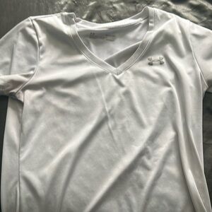 Under armor shirt